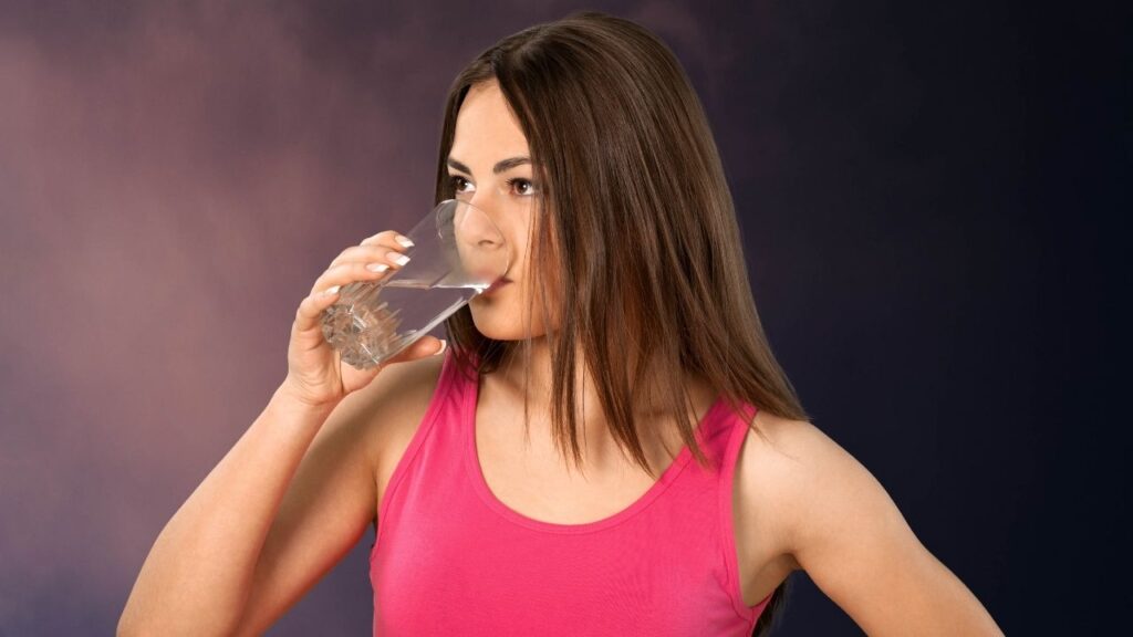 Drinking-Water To Lose Belly Fat Naturally