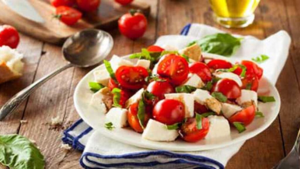 Caprese Salad Good For Weight Loss: Nutrition & Calories