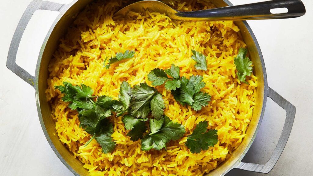 Yellow Rice Healthy for Weight Loss: Nutrition Value& Calories