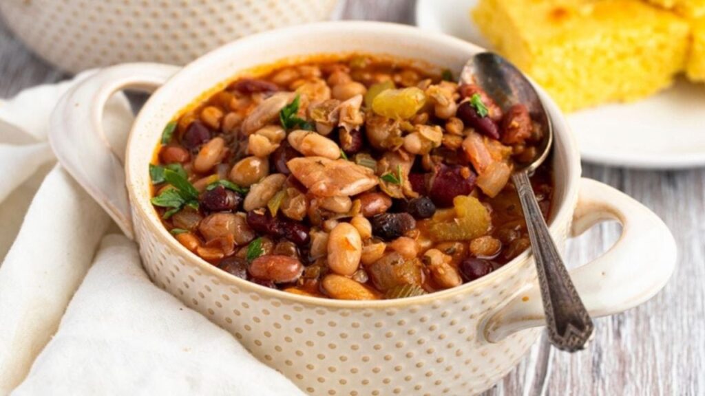 15 Bean Soup For Weight Loss: Nutrition & Calories