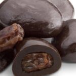 Chocolate Covered Raisins For Weight Loss: Nutrition & Calories